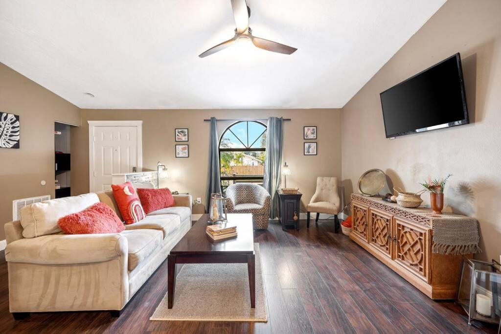 Cozy In Gulf Gate Sarasota