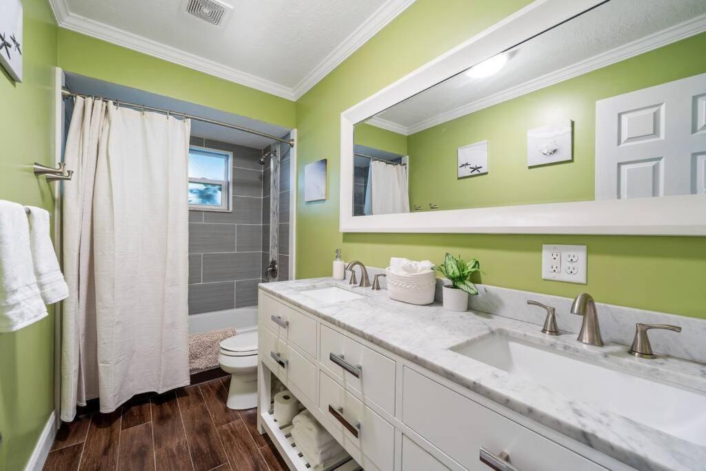 Cozy In Gulf Gate Holiday home Sarasota