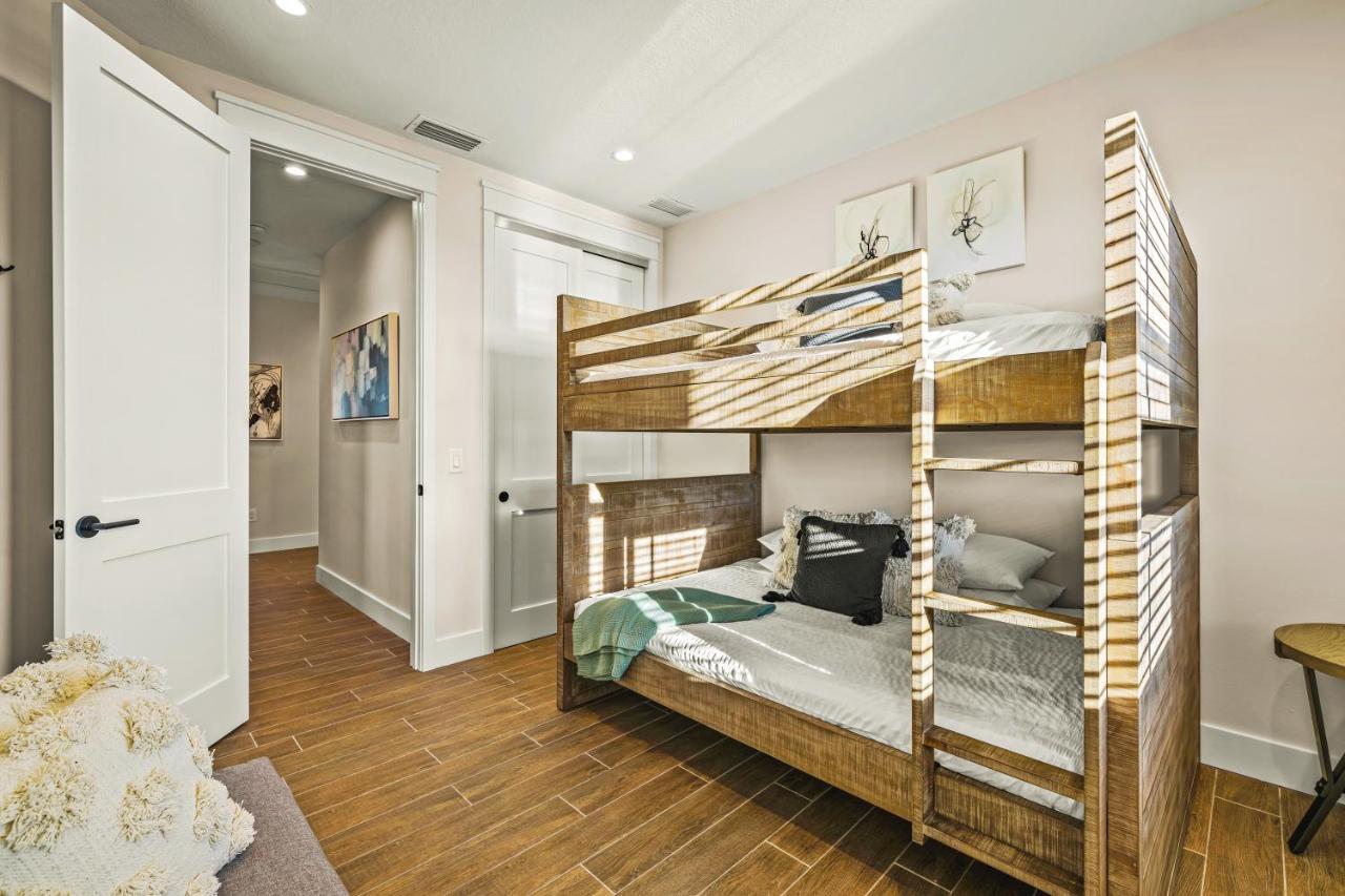 Holiday home Crescent House *