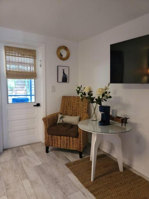 Welcome To The Bray Escape 4 Miles To Siesta Key Holiday home *