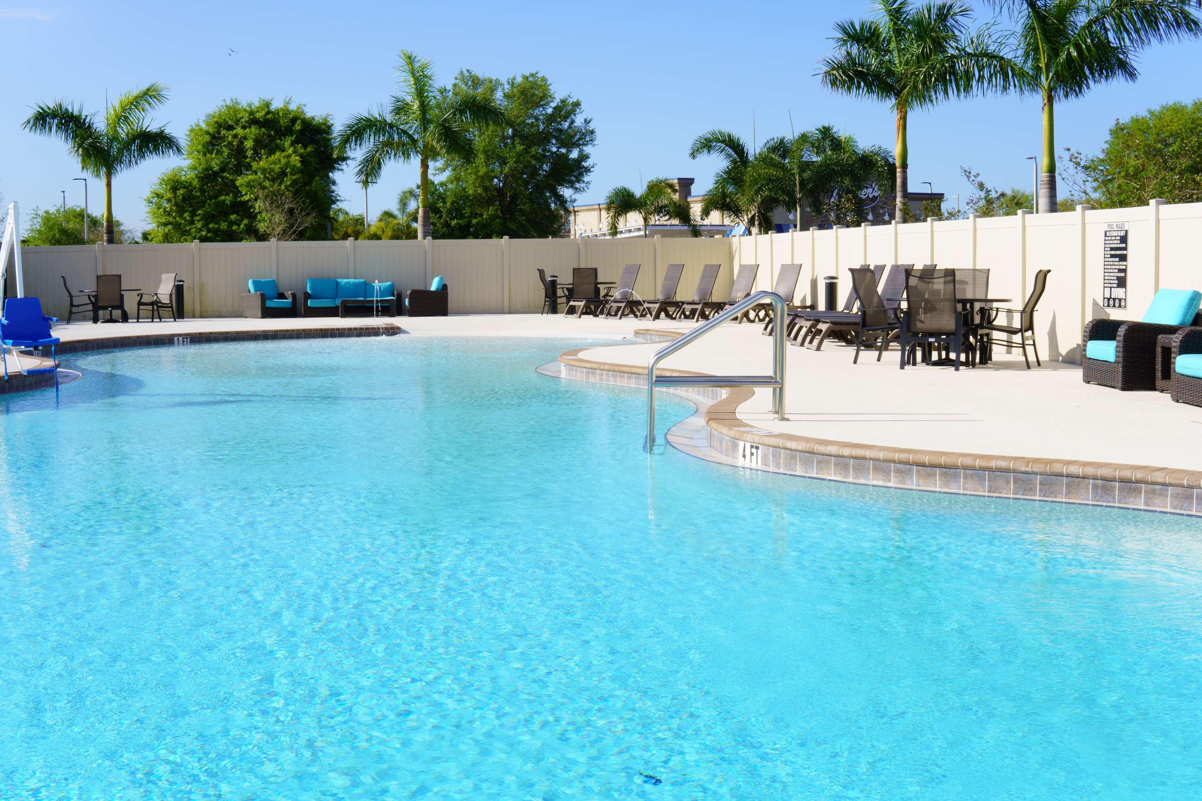 Magnolia Pointe; Bw Signature Collection Hotel 2*