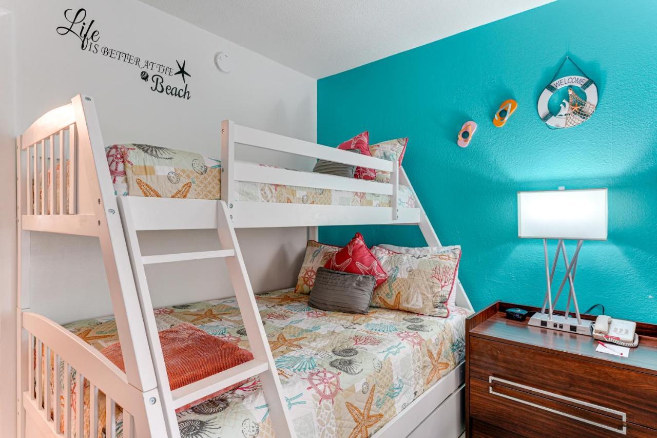 Sarasota Cay Club #612 - Heated Pool, Bunk Beds, Huge Tv, Tiki Bar, More! Aparthotel