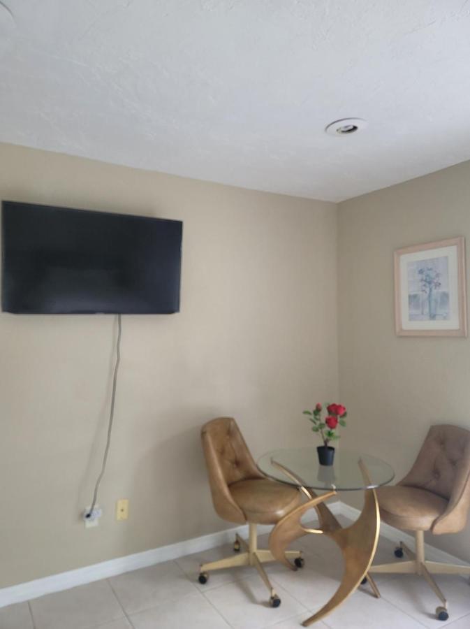 Entire 5 Mins To Siesta Key & Downtown Guest house