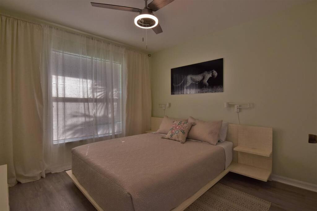 Florinda 3bdr/2bth 2car Garage With New Pool Holiday home *