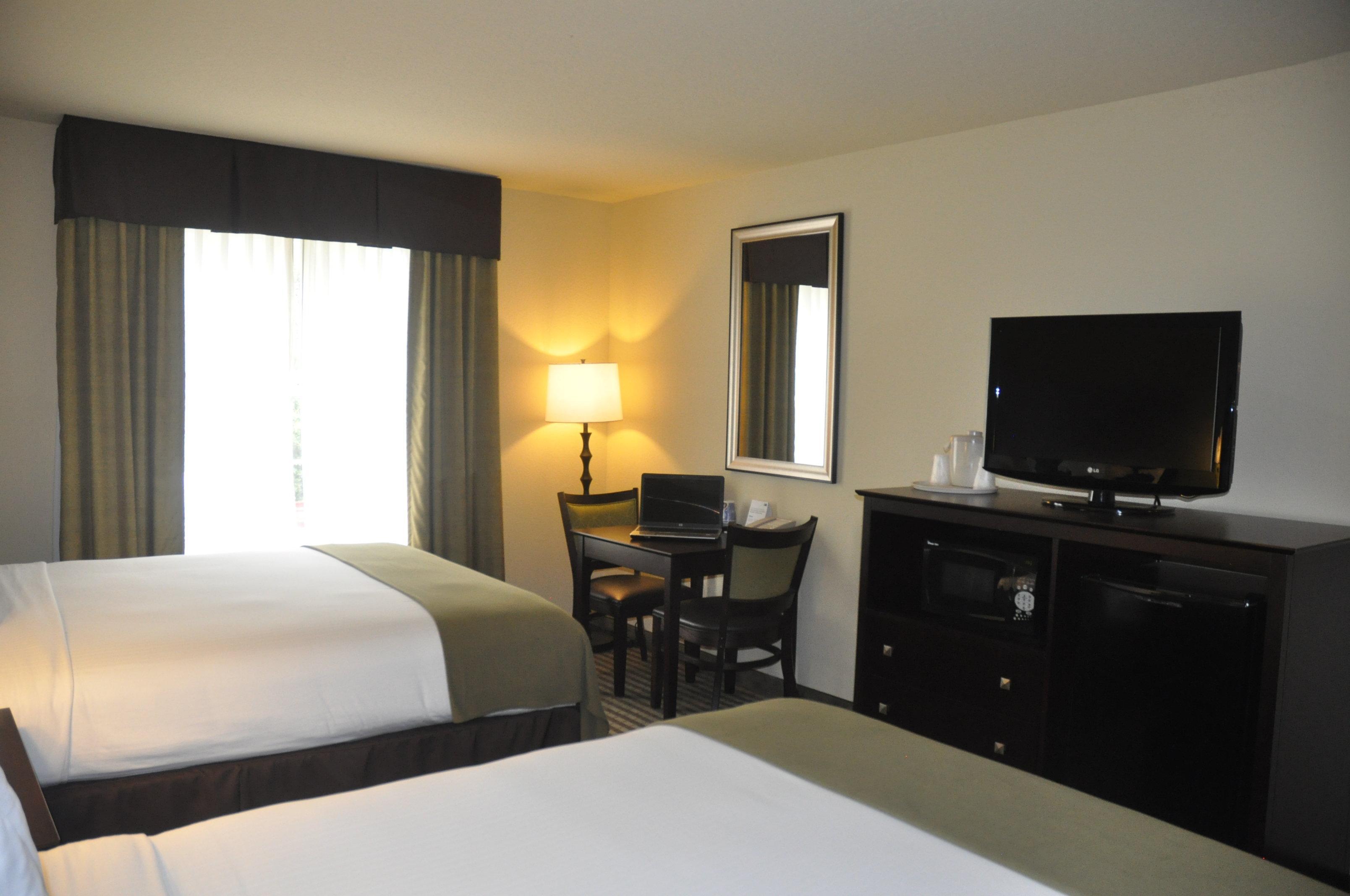 Express & East By Ihg Hotel 3*