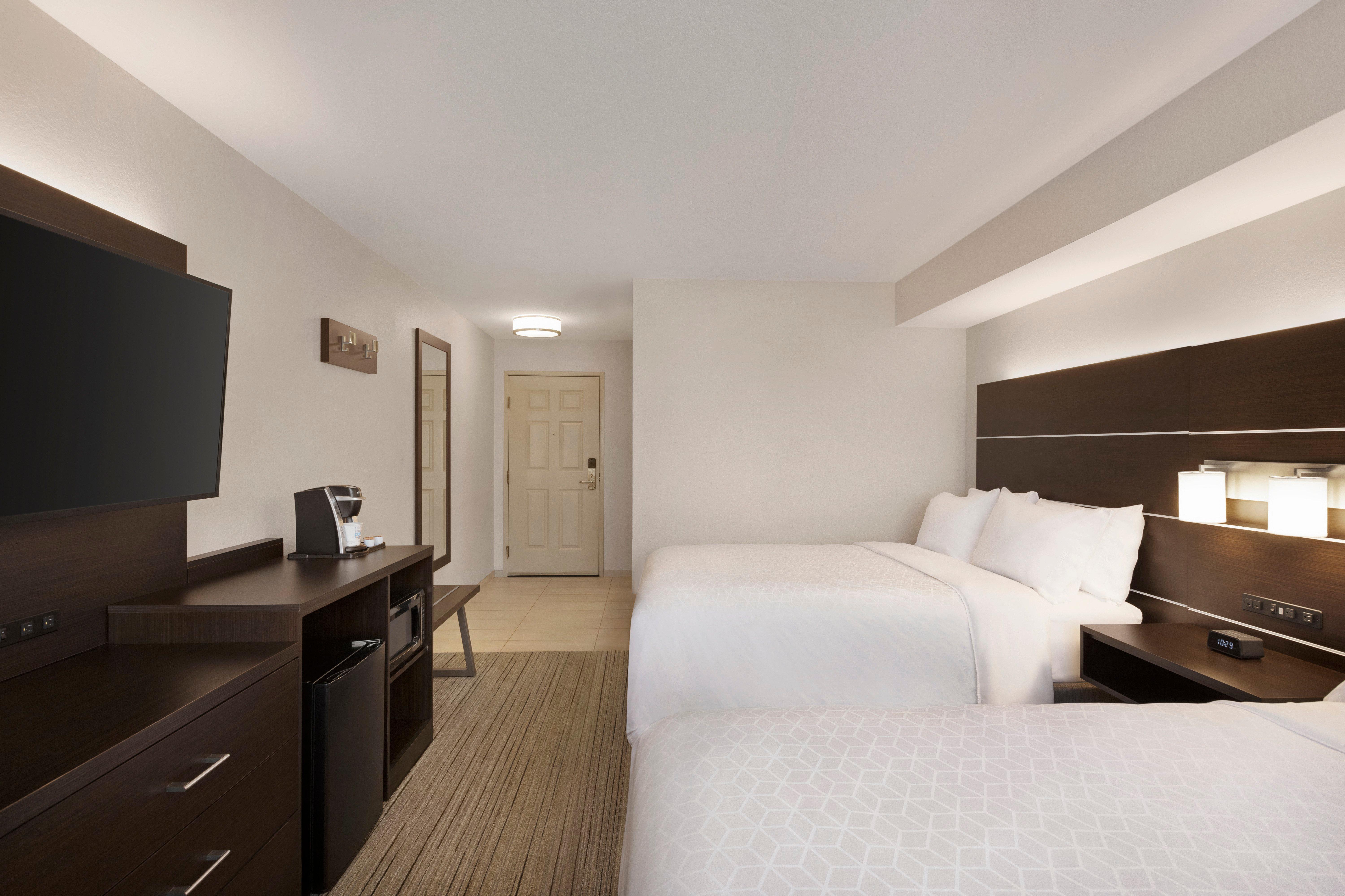 Hotel Express & East By Ihg 3*