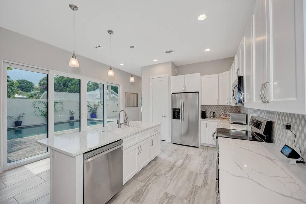 Holiday home Courtyard With Pool, & Sauna Close To & Center Sarasota