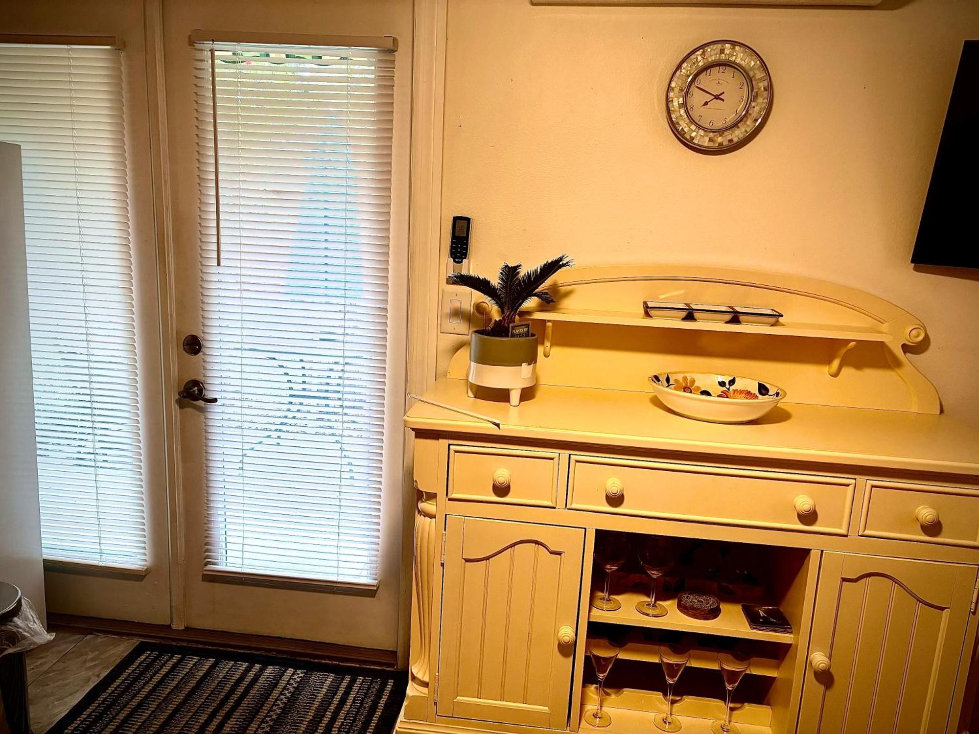 ~ Cozy In-law Close To Siesta Key ~ Apartment *