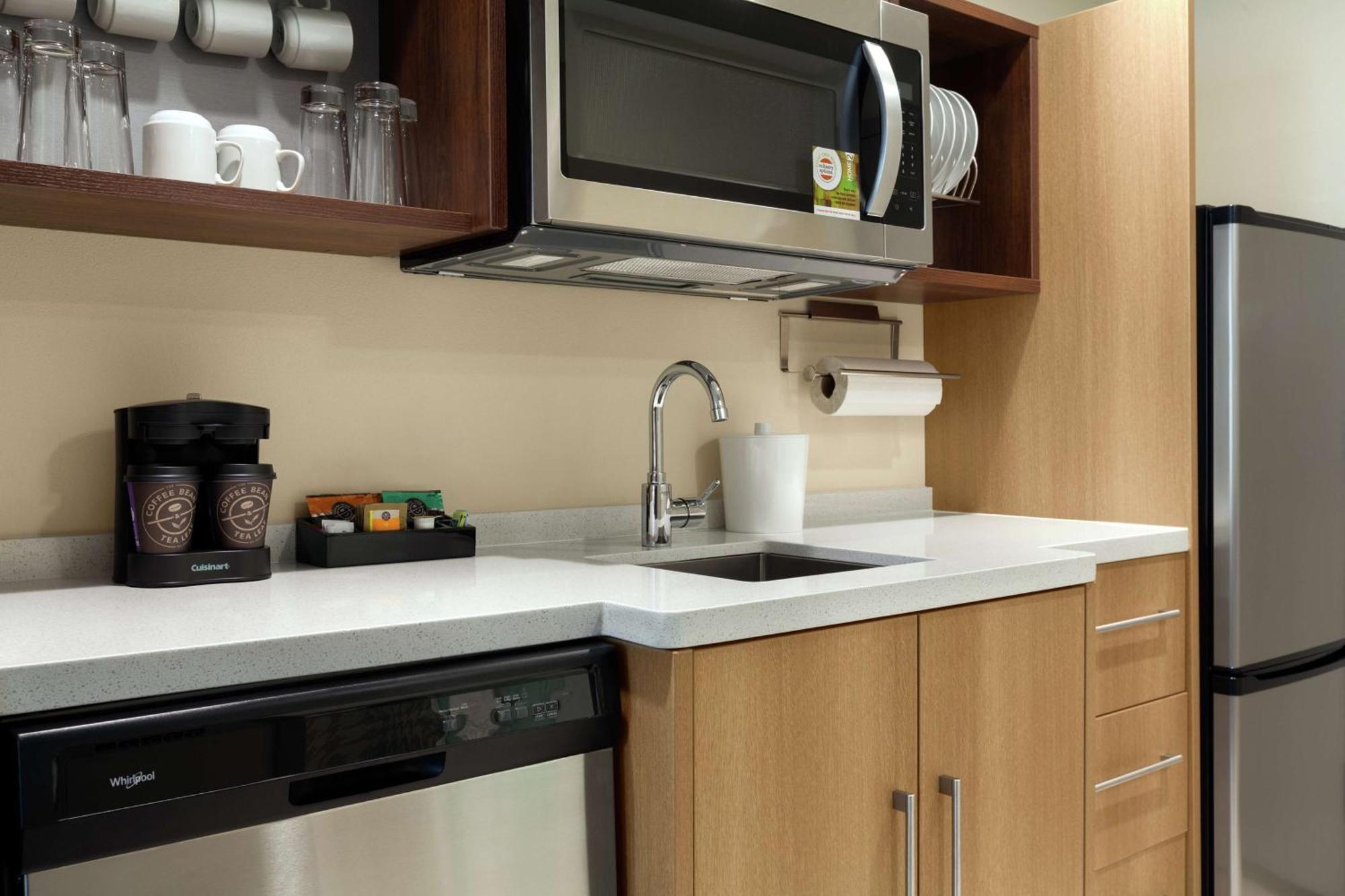 Home2 By Hilton Bradenton Airport 3*
