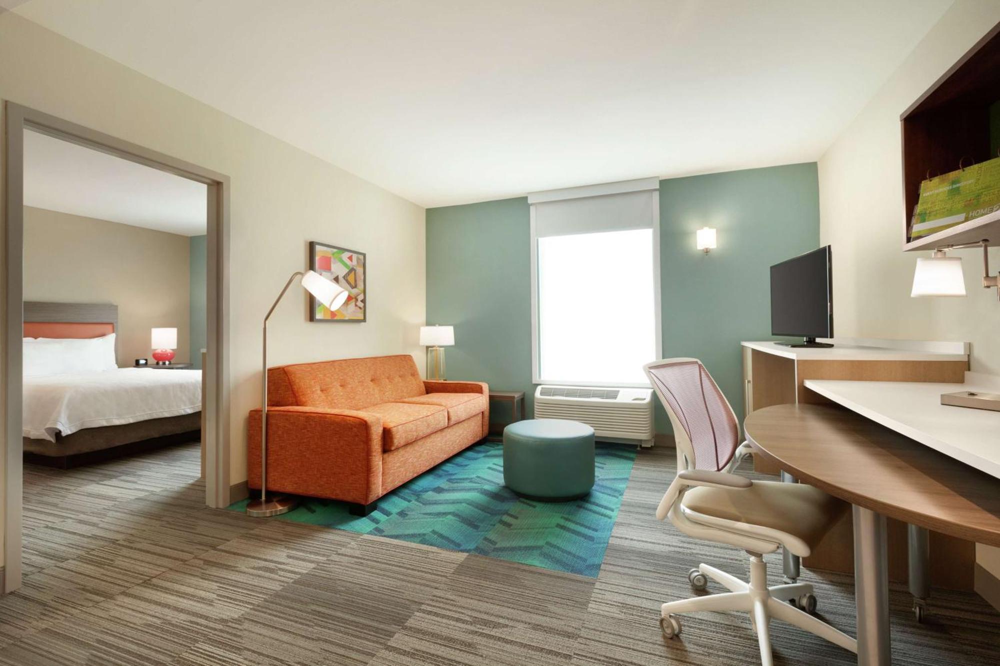 Home2 By Hilton Bradenton Airport Hotel