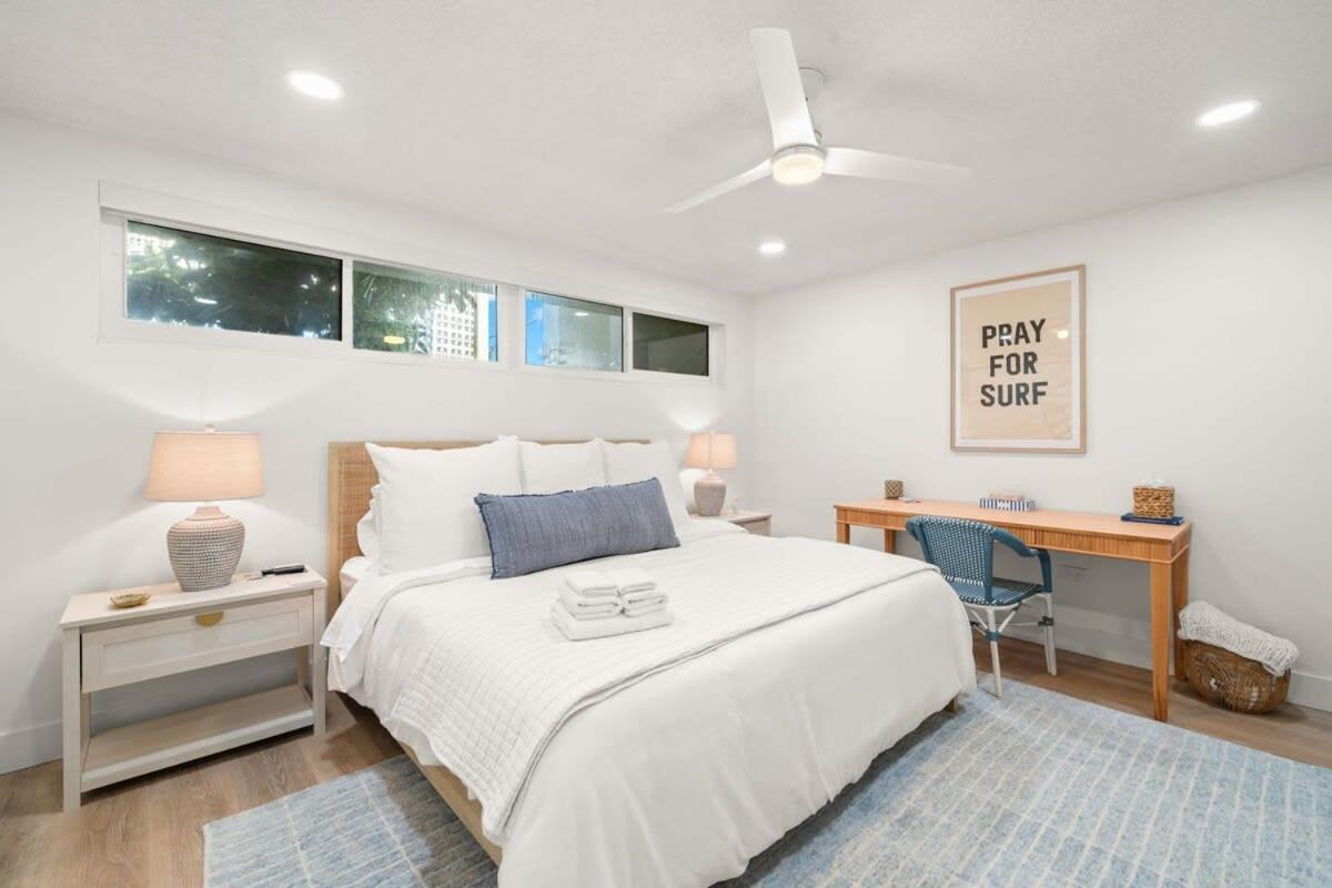 New! Kingston - Newly Renovated With Pool & Hot Tub, Walk To The Beach!