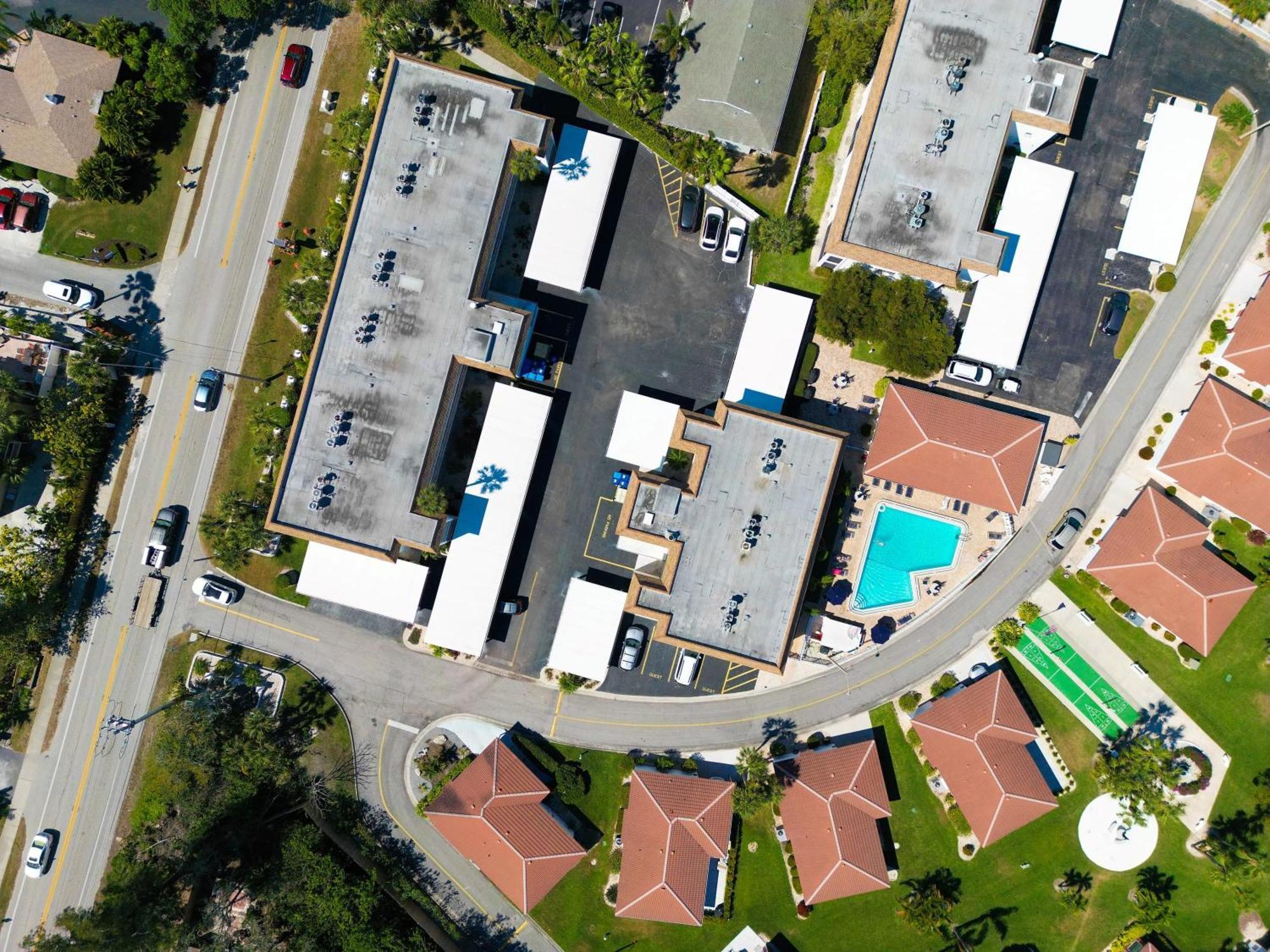 Updated With Pool, Walk To Crescent & Restaurants!