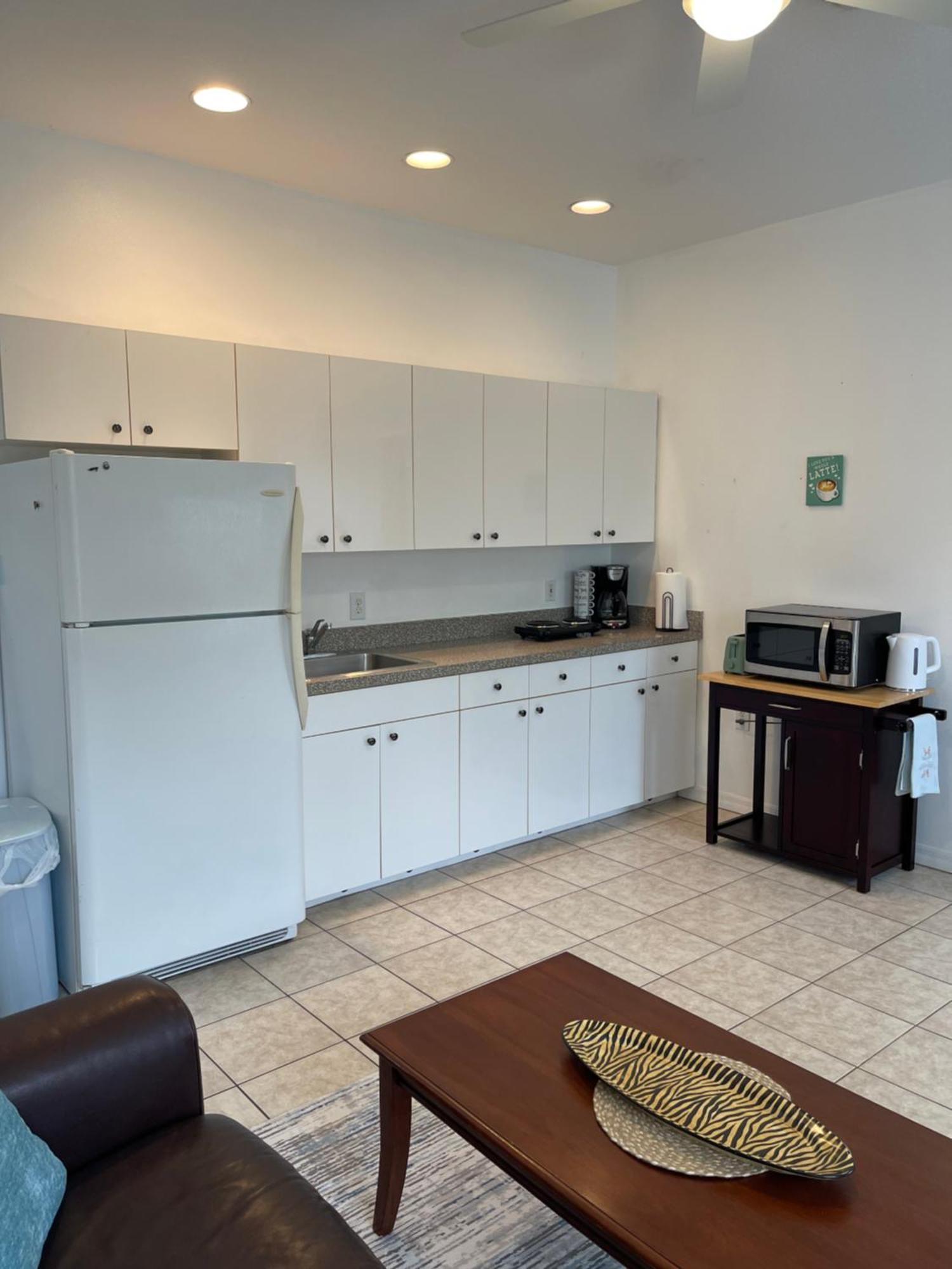 Apartment -walk To Siesta Key *