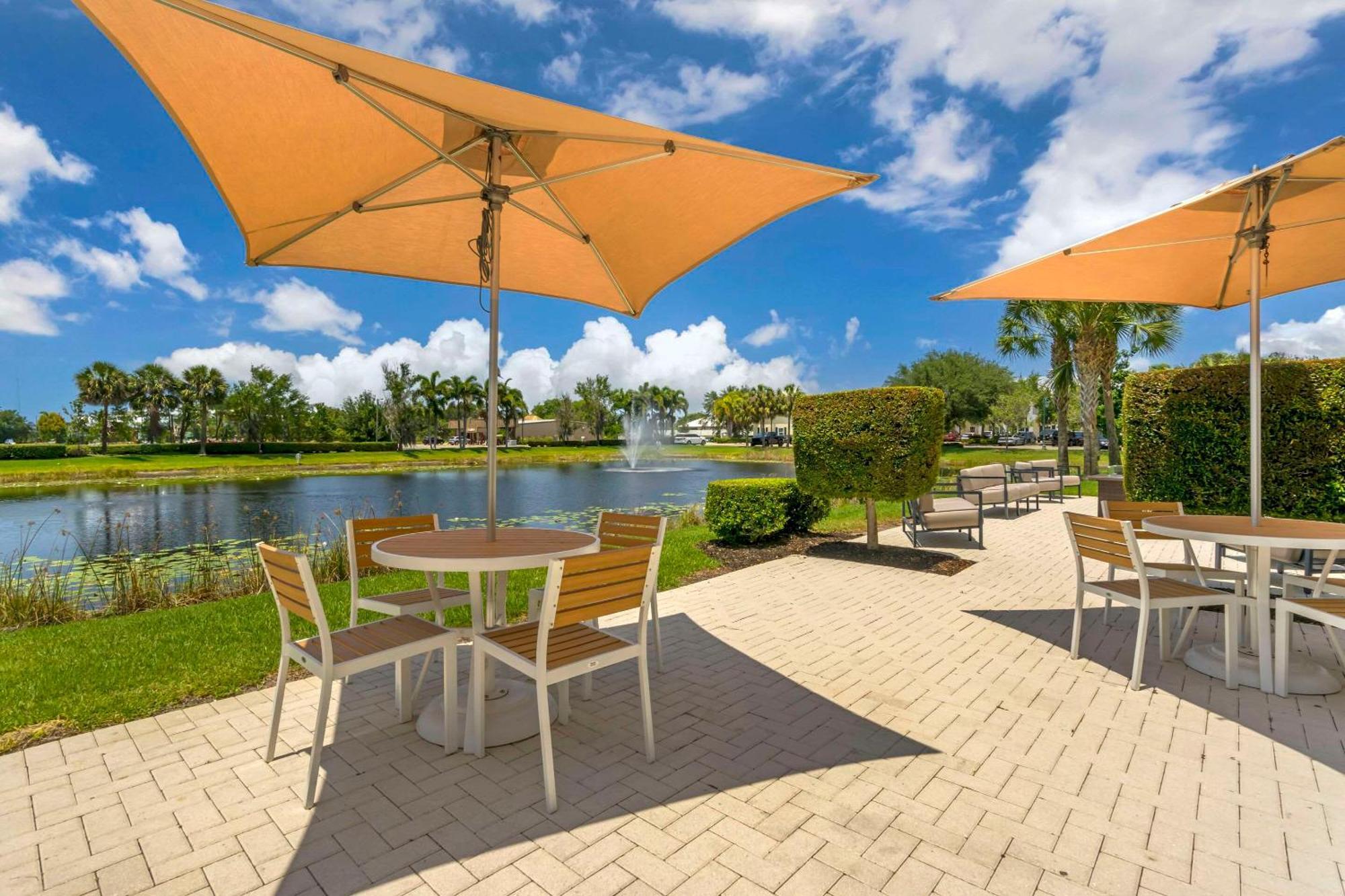 Comfort Sarasota-siesta Key Hotel Sarasota
