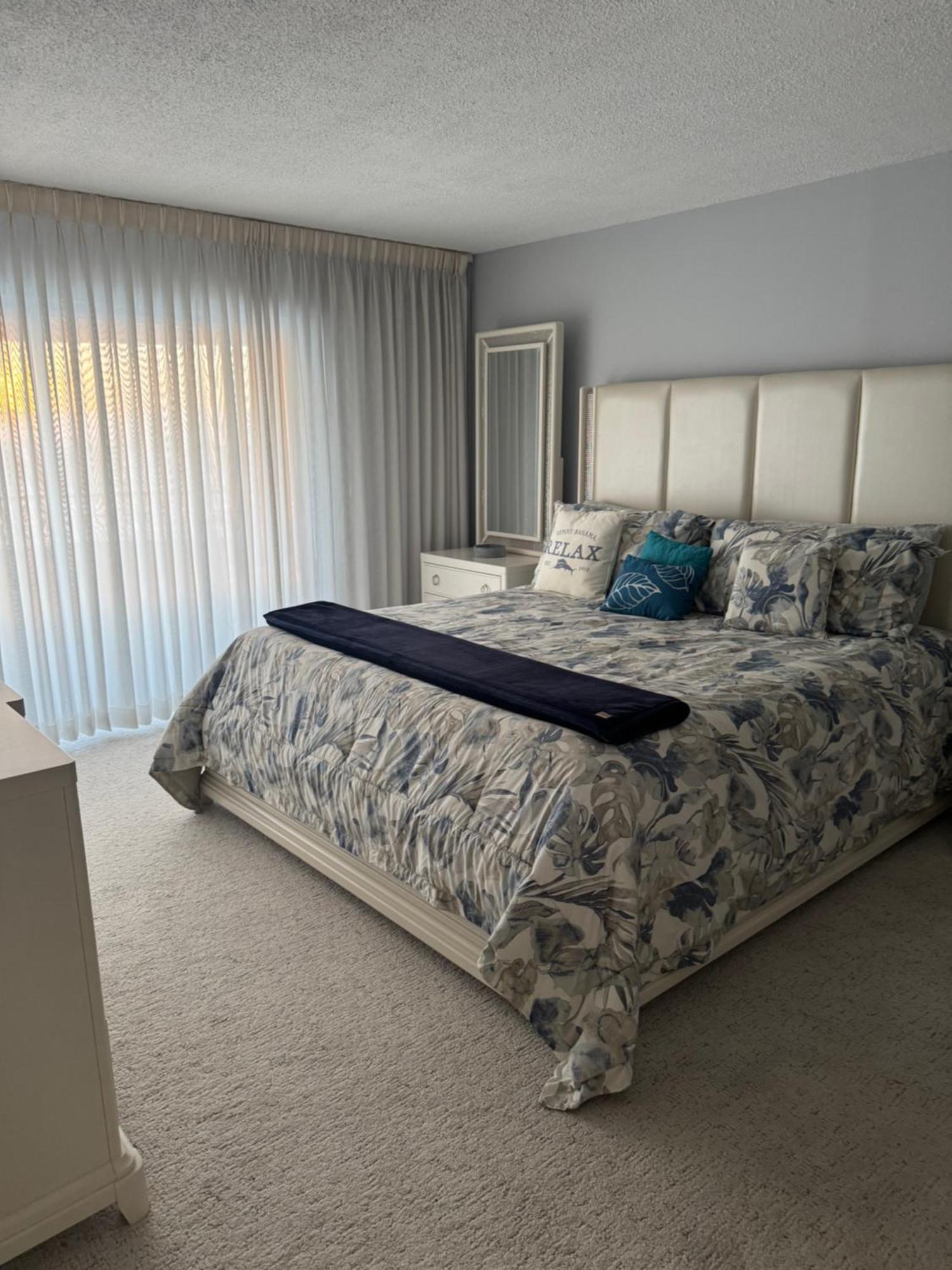 Water Front - Lido Apartment *