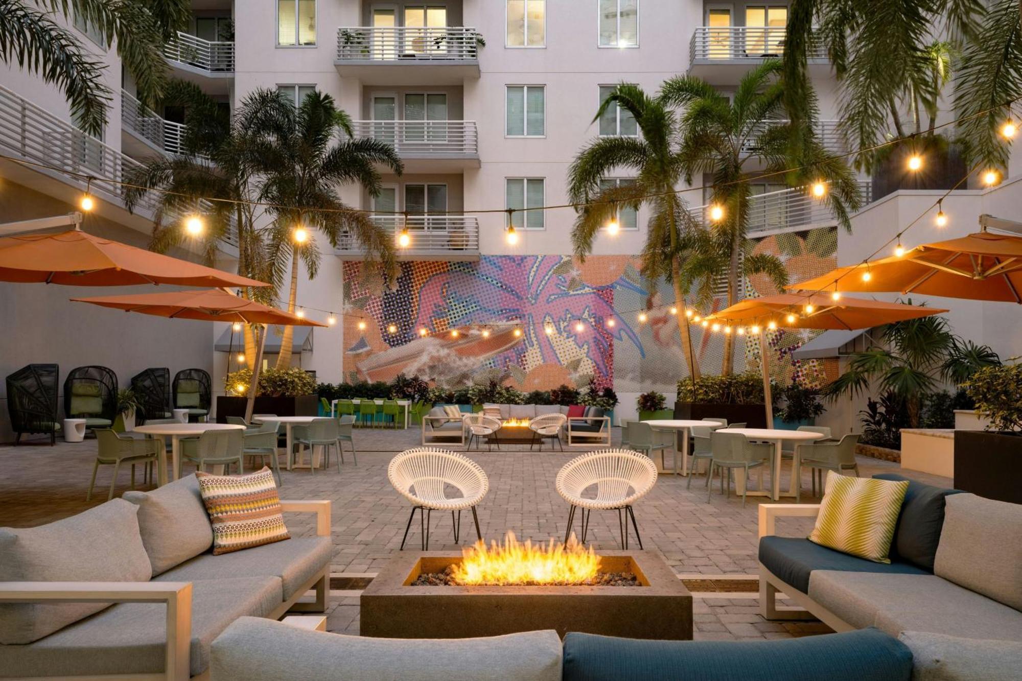 Hotel Aloft 4*