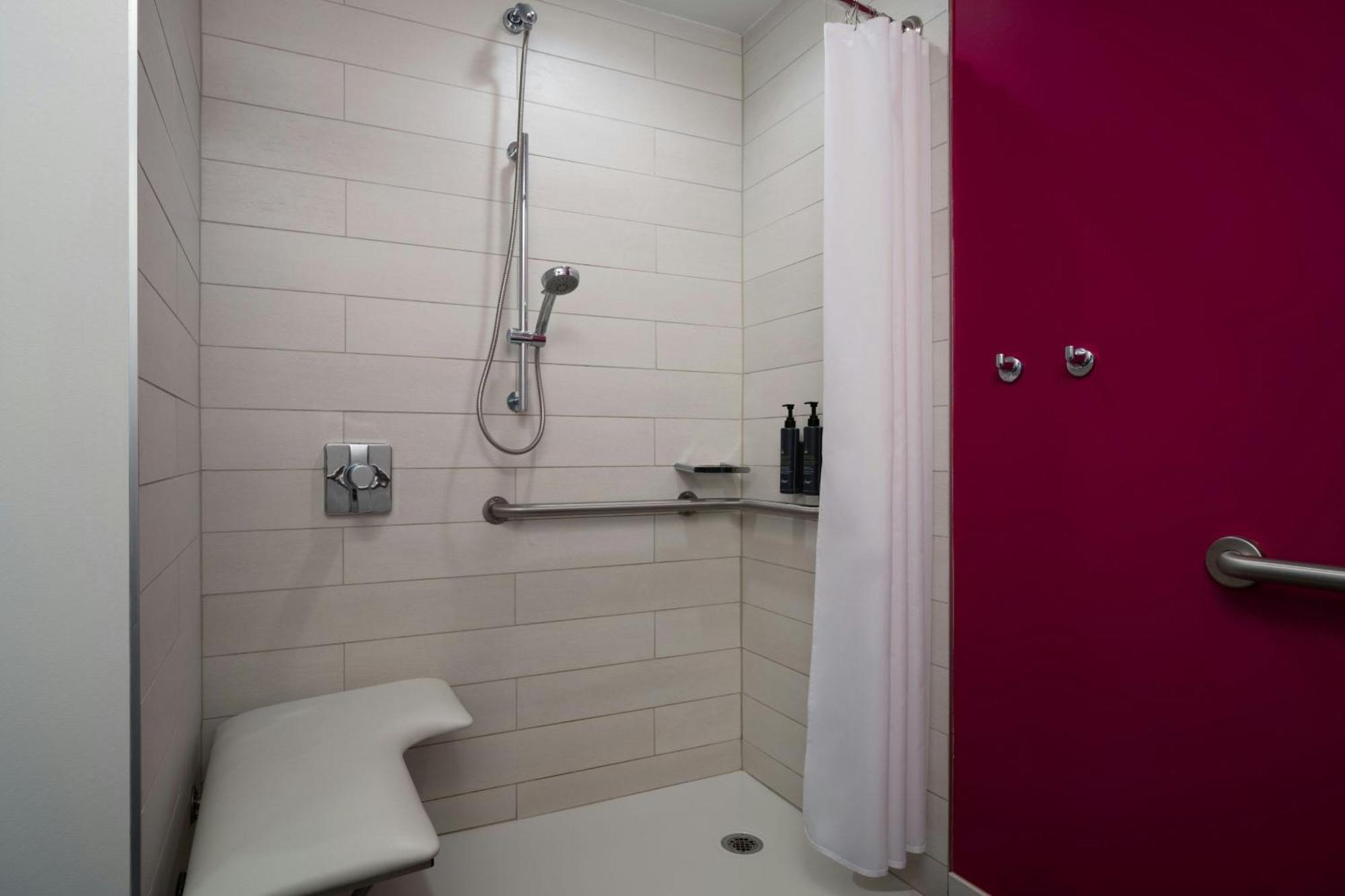 Aloft 4*