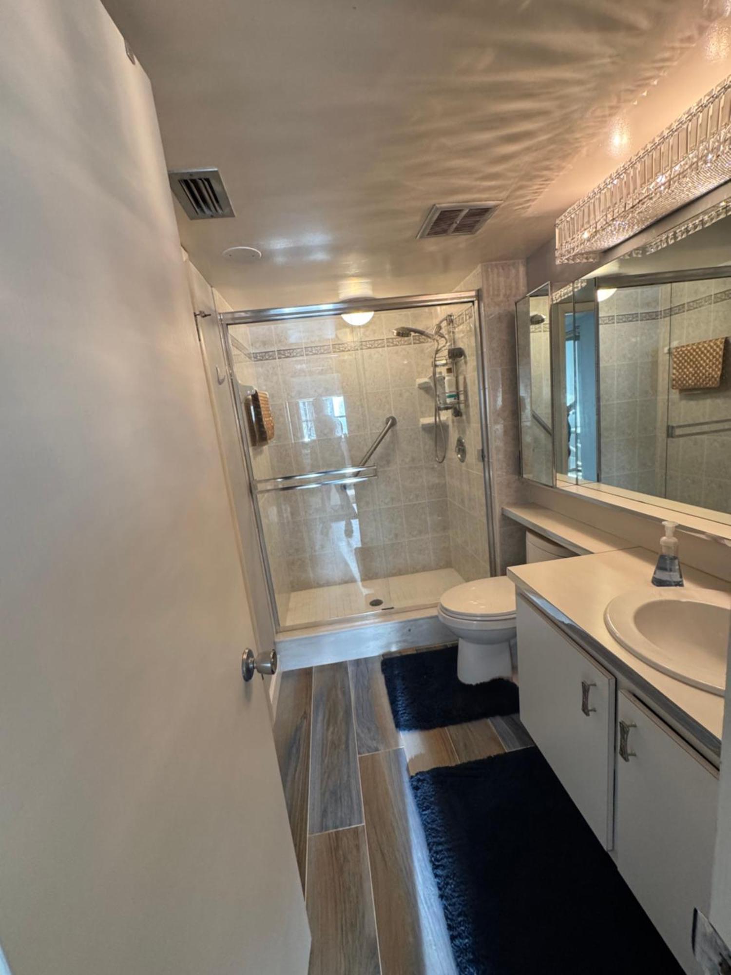 Water Front - Lido Apartment