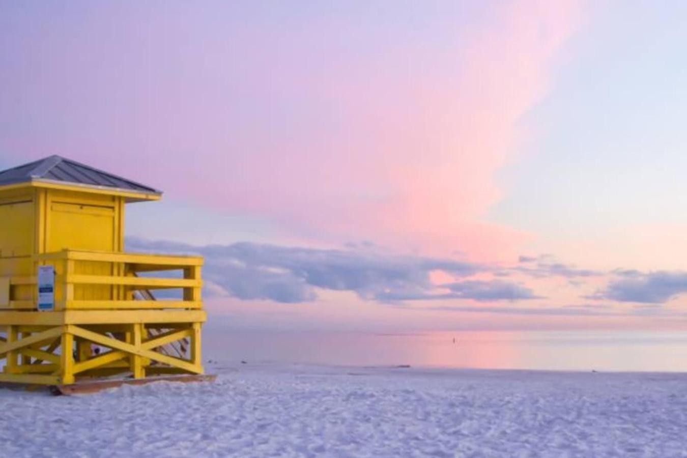 Quiet Walk To Siesta Key Relax Or Work Country house *