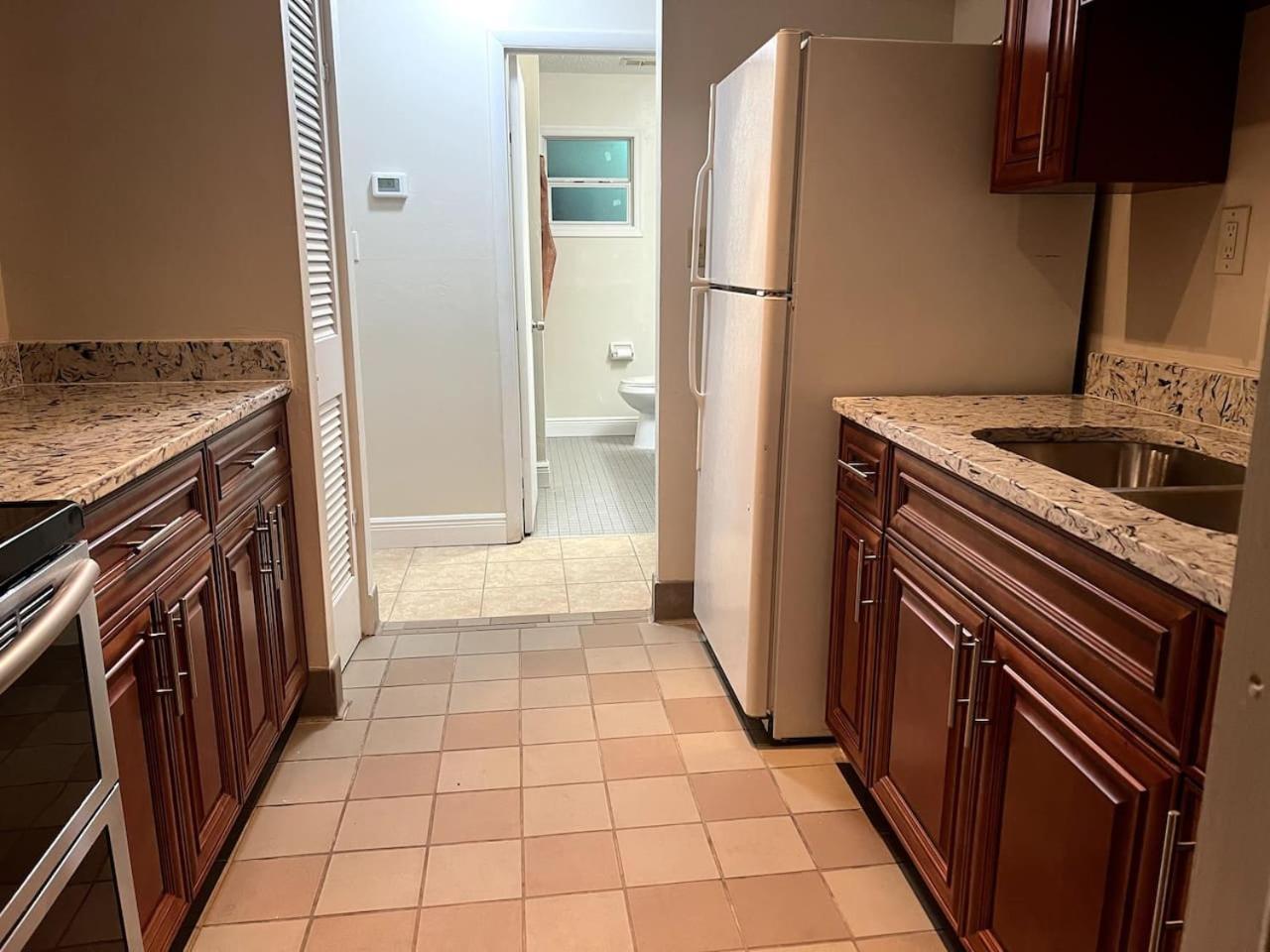 Quiet Walk To Siesta Key Relax Or Work Country house *