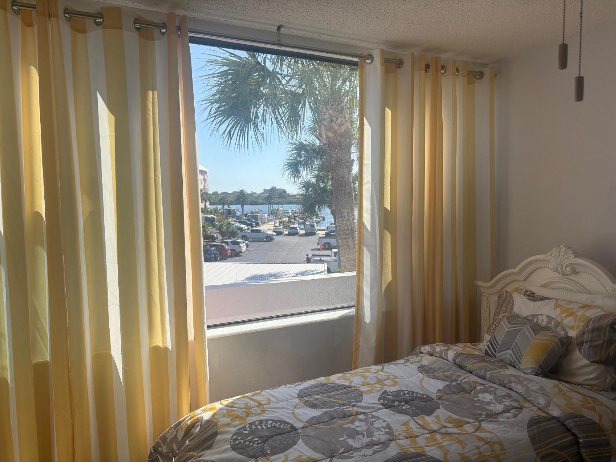 Harbor Towers Yacht And Racquet Club On Siesta Key Apartment