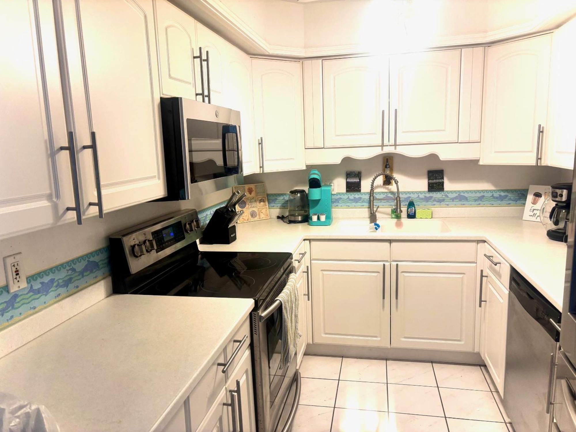 Apartment Harbor Towers Yacht And Racquet Club On Siesta Key