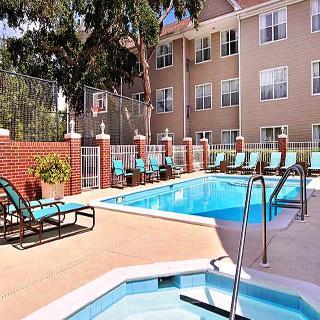 By Marriott Bradenton Hotel 3*