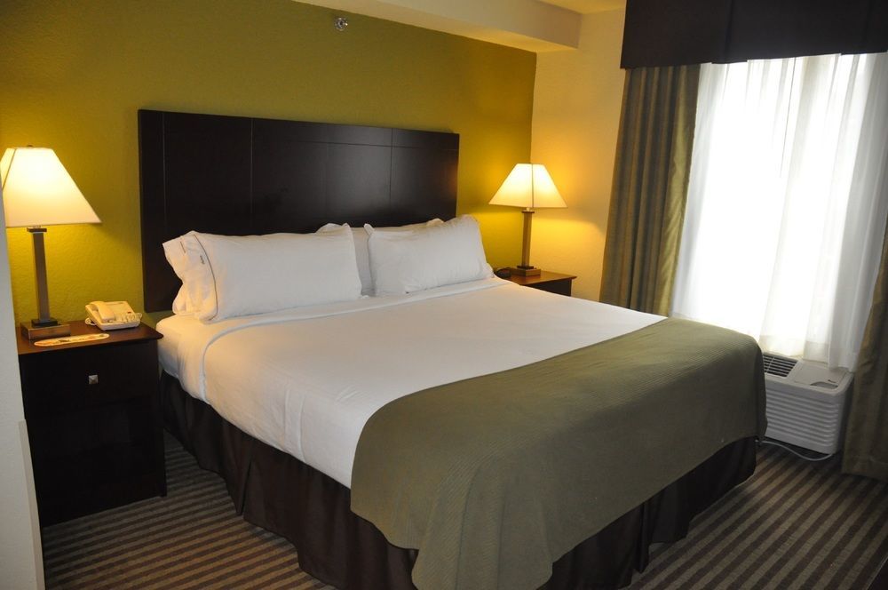 Hotel Express & East By Ihg