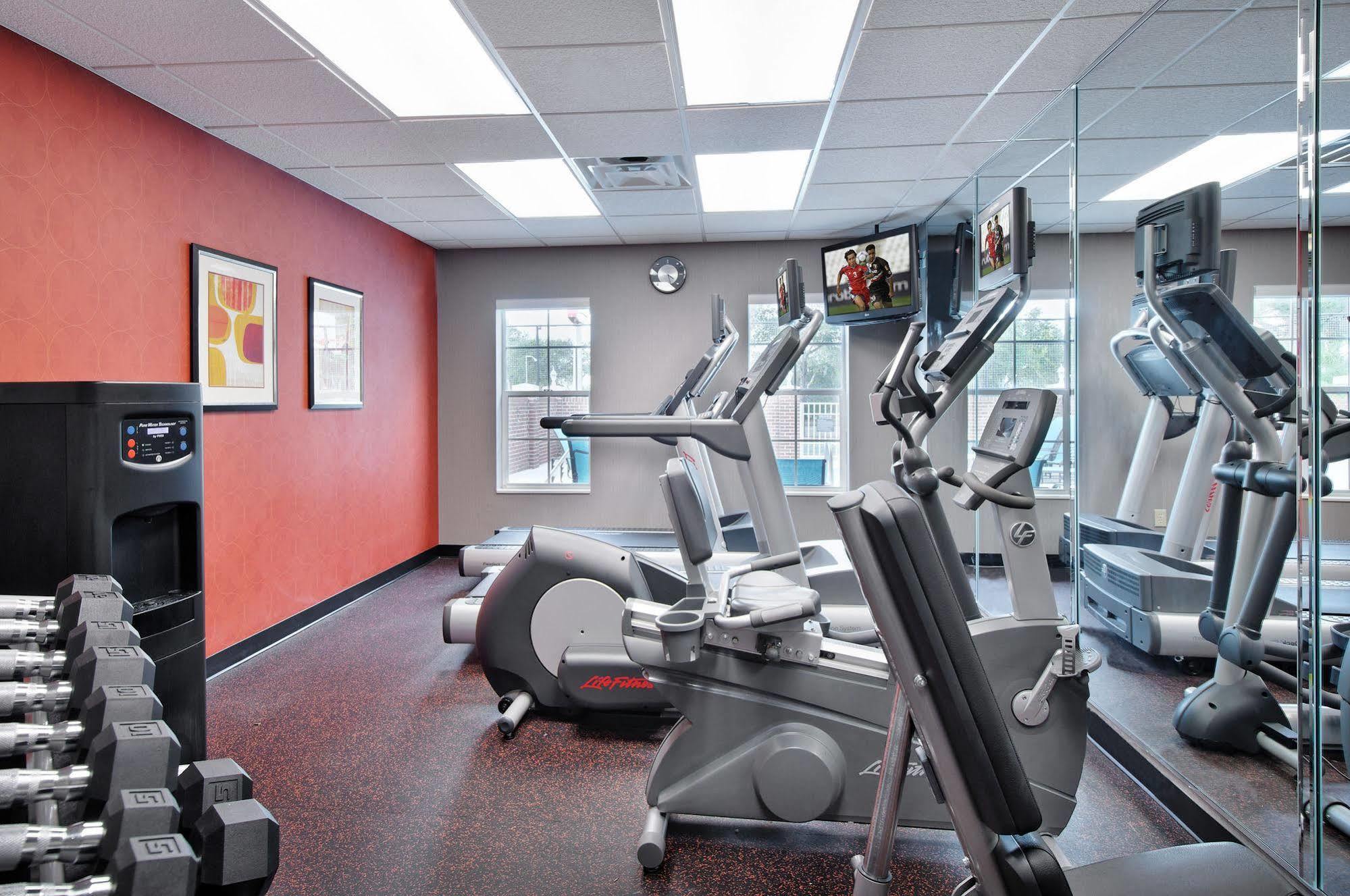 By Marriott Bradenton Hotel 3*