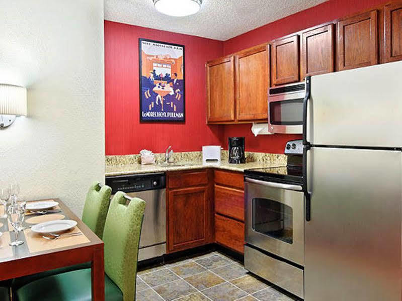 By Marriott Bradenton Hotel 3*