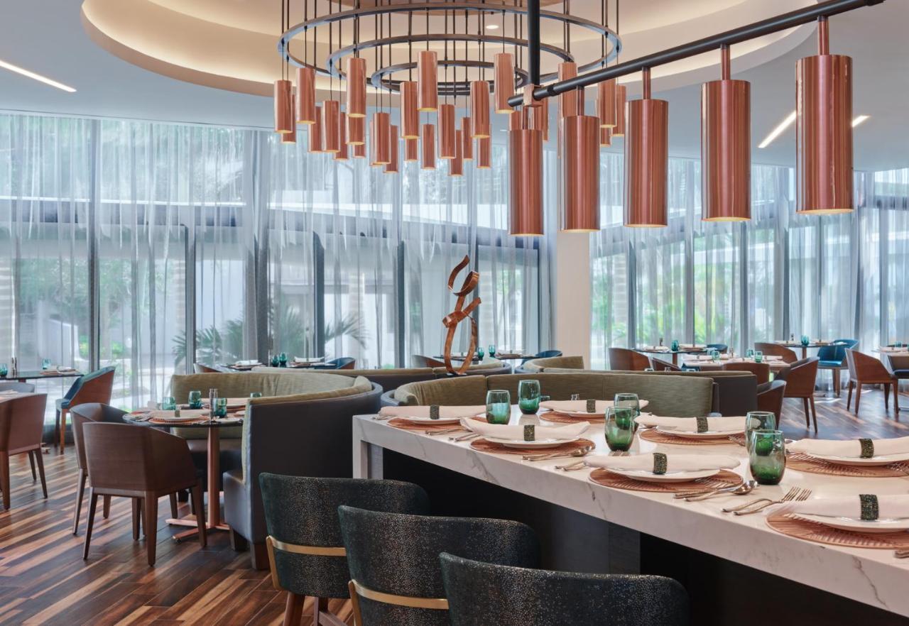 Hotel Art Ovation Hotel, Autograph Collection 4*
