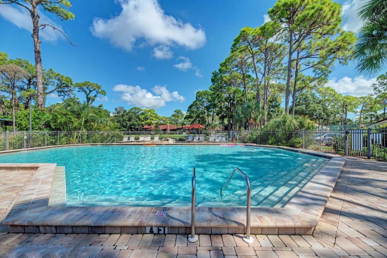 Holiday home Village Des Pins 3645, 2 Bedrooms, Pool Access, Wifi, Hot Tub, Sleeps 4