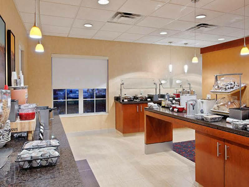 Hotel By Marriott Bradenton